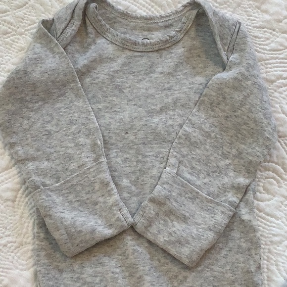 The Honest Company, Carter’s & Rene Rolfe Set of 3, Size 3-6 Months - Picture 3 of 12